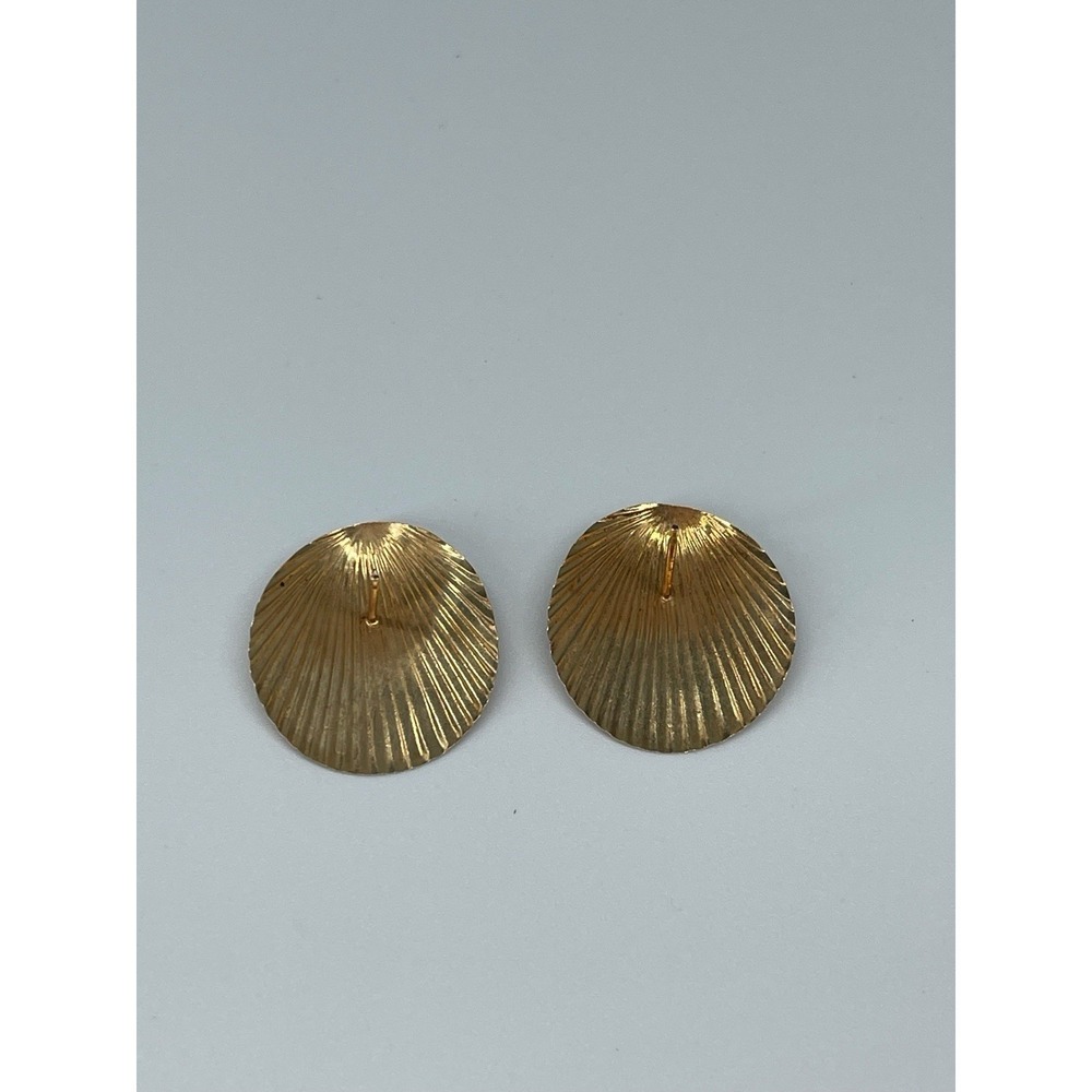 Vintage 14K Gold‎ Seashell Stud Earrings Shell Design Estate
